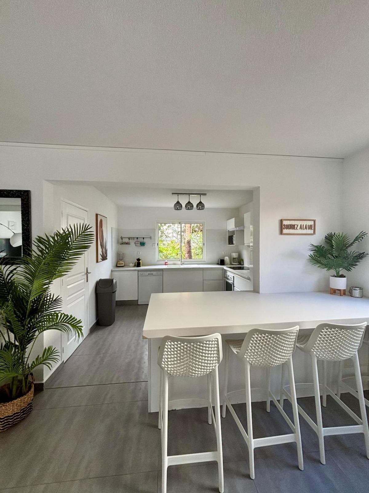 Villa Magellan, Walkable Orient Bay Beach, Private Pool Dış mekan fotoğraf